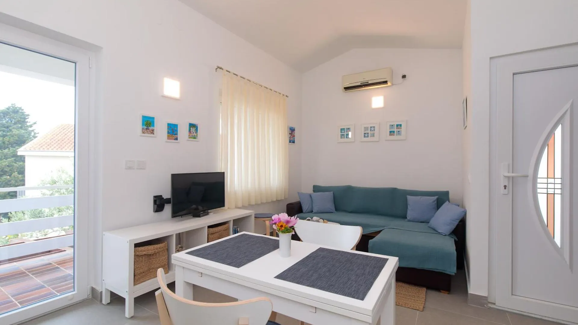 Apartment Tonka *Balcony & Partial Seaview! Krk Town