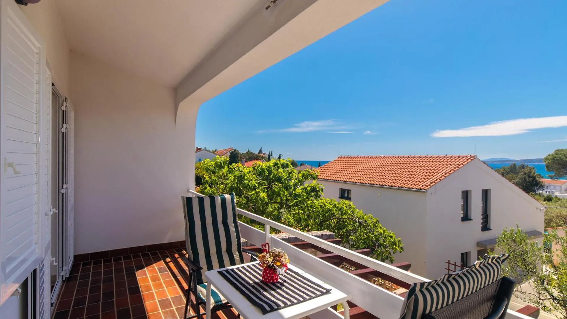 Apartment Tonka *Balcony & Partial Seaview! Krk Town